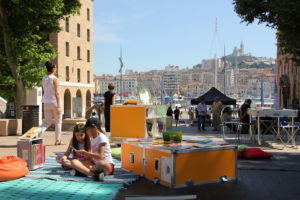 A Marseille on lit dehors Découvrir Bibliothèques sans frontières par ses actions